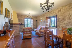 Ferienhaus 'Casa Rectoral Entera' mit Bergblick, privatem Pool und Wi-Fi - Image 5