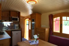 Family-friendly cabin with garden, terrace & heated pool | Mountain view - Image 5