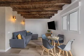 Charmante maison entièrement équipée avec terrasse, internet haut débit et jacuzzi | Vue mer | Adaptée au travail à distance - Image 3