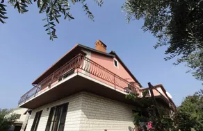 Apartment with garden, barbecue & terrace - Image 2