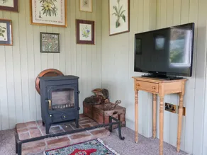 Cottage with garden - Image 4