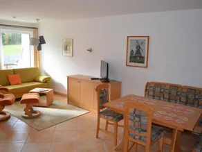 Geräumige 2-Zimmer-Wohnung mit Südbalkon - Image 3