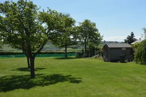 Cottage avec terrasse, barbecue et jardin - Image 2