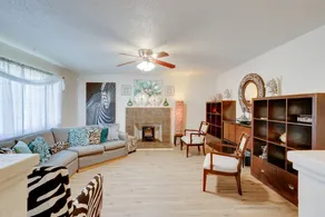 Near Airport & Dtwn: Breezy Fresno Home! - Image 4