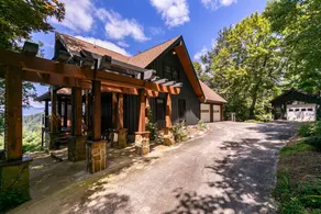 Ferienhaus mit Grill und Garten | Bergblick - Image 2