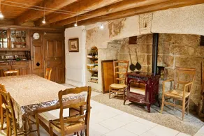 Charming Aubrac Cottage: Mountain View, Wi-Fi, Accessible, Sleeps 12 - Image 4
