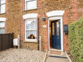 Cottage with garden | Beach view - Image 2