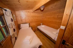 Modern Log Cabin Rental for a Glamping Adventure near Bristol, England - Image 4