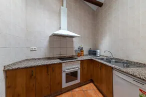 Holiday home with terrace, barbecue & garden | Mountain view - Image 5