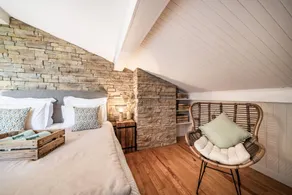 Bed & breakfast with terrace, garden & pool | Garden view - Image 4