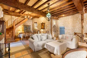 House with terrace | City view - Image 4