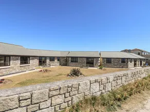 Child-friendly cottage with garden | Next to the beach - Image 2