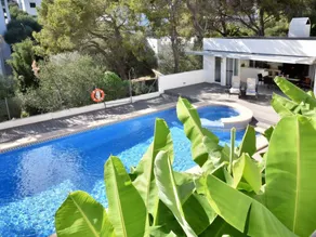 Holiday home with terrace, BBQ & private pool | Next to the beach - Image 2