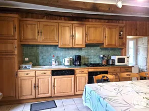 Gite with terrace, barbecue & garden - Image 3