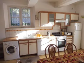 Fully equipped flat with terrace - Image 5