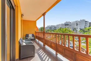 Holiday apartment with pool, garden & terrace | Sea view - Image 4