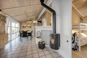 Holiday home with sauna, hot tub & barbeque - Image 4