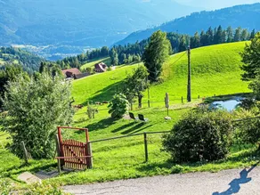 Appartement de vacances avec terrasse, piscine et barbecue | Vue montagne - Image 2