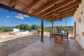 Merveilleuse maison de vacances adaptée aux familles avec piscine privée, internet haut débit et jardin | Vue montagne | Adaptée au travail à distance | Avec animaux acceptés - Image 3