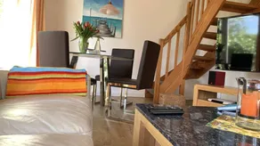 Holiday home with BBQ, garden & terrace - Image 2