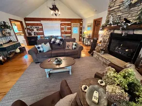 Family-oriented house with fast internet, garden & barbecue | Mountain view | Pet-friendly - Image 5