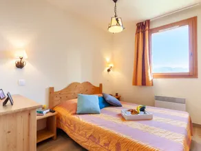 Appartement avec sauna et piscine chauffée | Vue montagne - Image 3