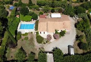 Gite with private pool, terrace & BBQ - Image 2