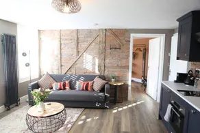 Child-friendly lovely apartment with fast internet - Image 2