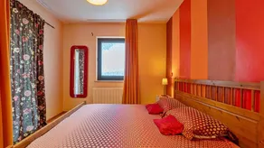 Flat with garden, barbecue & terrace - Image 3