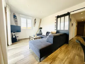 Apartment with garden & terrace - Image 4