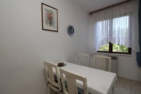 Apartamento con terraza y barbacoa - Image 2