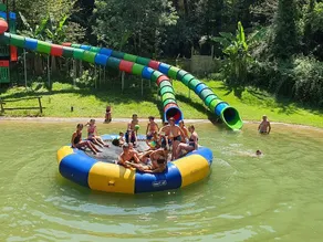 Kinderfreundliches Zelt mit Pool und Grill | Gartenblick - Image 2