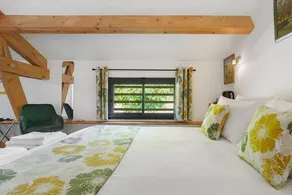 Wonderful bed & breakfast with garden, pool & terrace | Garden view - Image 2