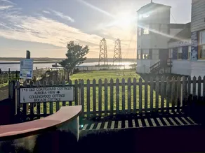 Merveilleux cottage adapté aux familles avec barbecue et jardin | Vue sur l'eau | À côté de la plage | Avec animaux admis - Image 5