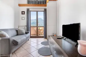 Apartment with garden & pool | Garden view - Image 4