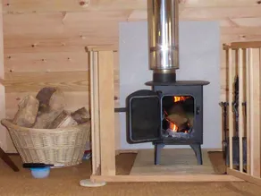 Hand-Crafted Wooden Lodge for Glamping in Devon - Image 2