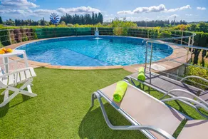 Villa with barbeque, private pool & garden - Image 3