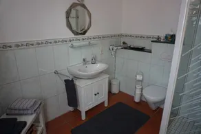 Flat with private pool, sauna & terrace - Image 3