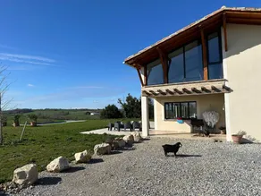 Gîte Les Hauts d’En Perrin mit beheiztem Pool und Bergblick - Image 2