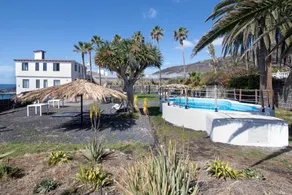 Apartment mit Grill, Pool und Garten | Bergblick | Nah am Strand | Perfekt für die Arbeit von Zuhause - Image 2