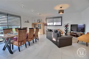 Gite with terrace & garden - Image 3