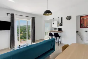 Apartment with garden | Garden view - Image 4