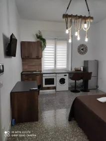Children-friendly bed and breakfast with private pool | City view - Image 4