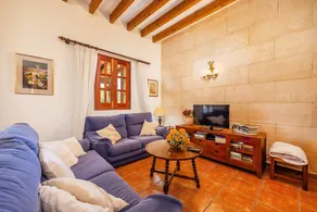 Child-friendly charming villa with pool, garden & terrace | Garden view - Image 5