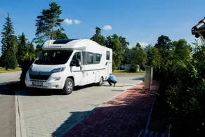 Mobile home with terrace - Image 5