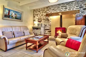 Gite with barbeque, terrace & garden - Image 5