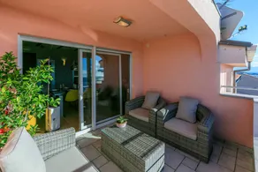 Fully equipped apartment with BBQ & garden | Sea view | Pet-friendly - Image 2