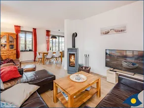 Child-friendly holiday home with terrace, BBQ & sauna | Close to the beach | Pets are welcome - Image 2