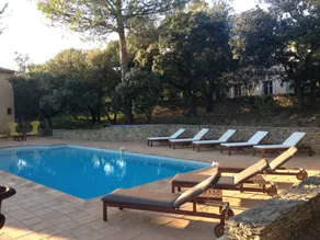 Ferienhaus mit Terrasse, Garten und Grill | Poolblick - Image 4