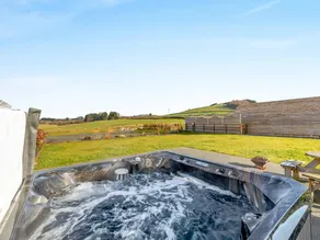 Landhaus mit Whirlpool und Garten - Image 3